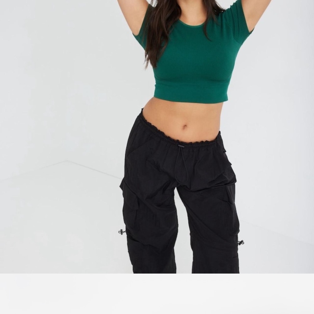 Garage nylon parachute pants in black